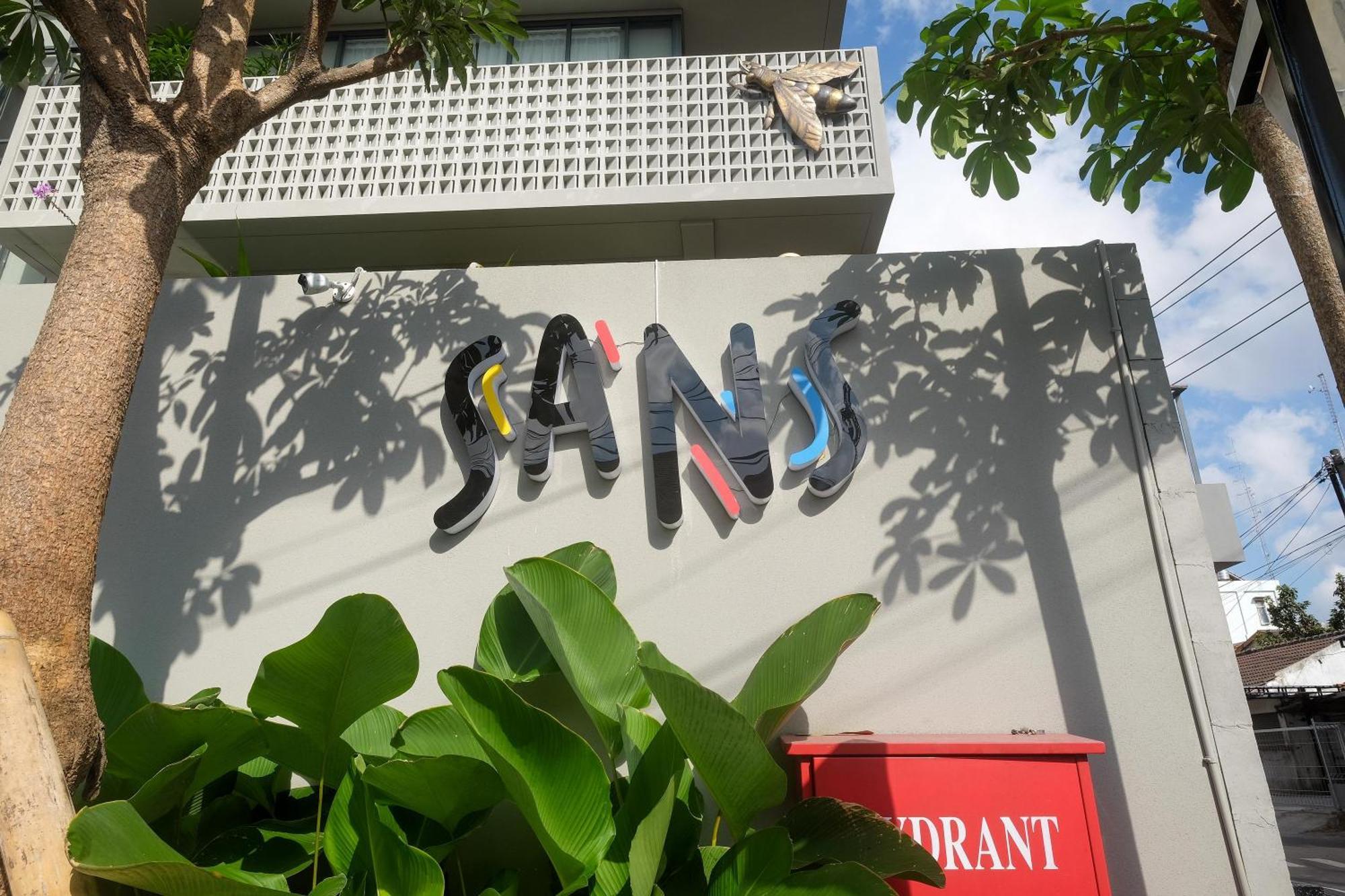 Sans Hotel Rg Living Jogja By Reddoorz Pakualaman Екстер'єр фото