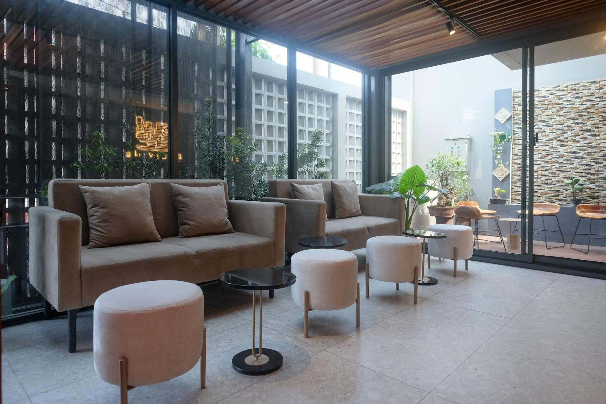Sans Hotel Rg Living Jogja By Reddoorz Pakualaman Екстер'єр фото