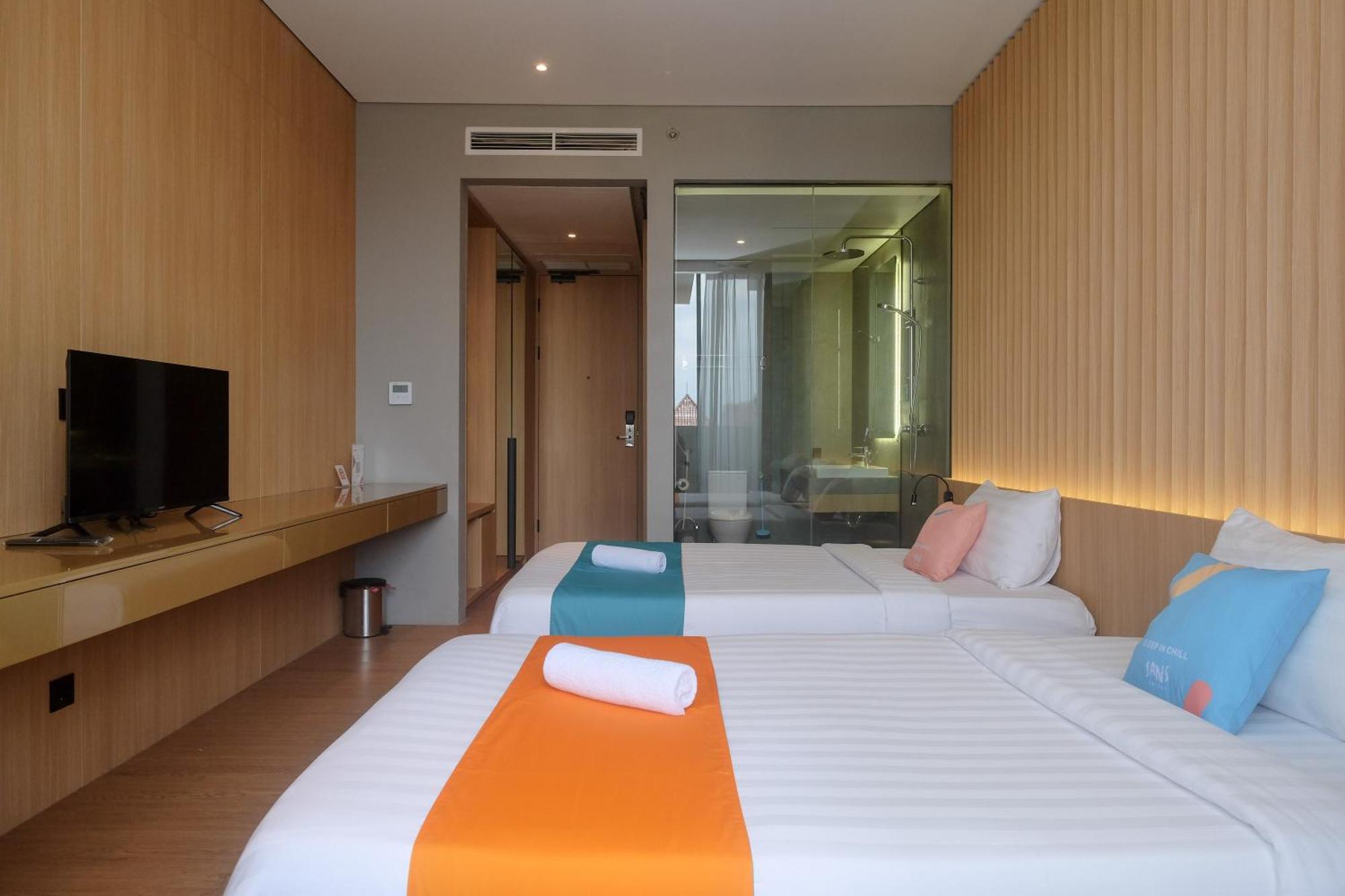 Sans Hotel Rg Living Jogja By Reddoorz Pakualaman Екстер'єр фото
