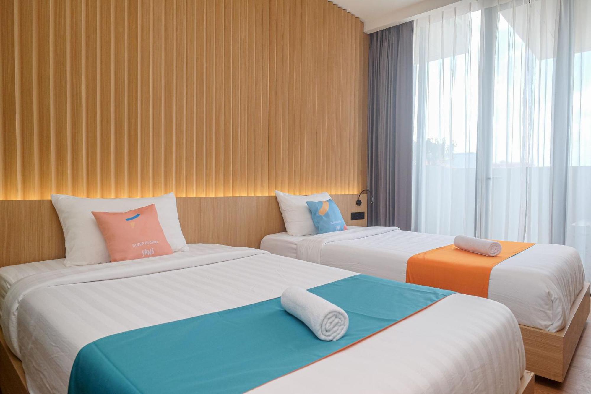 Sans Hotel Rg Living Jogja By Reddoorz Pakualaman Екстер'єр фото