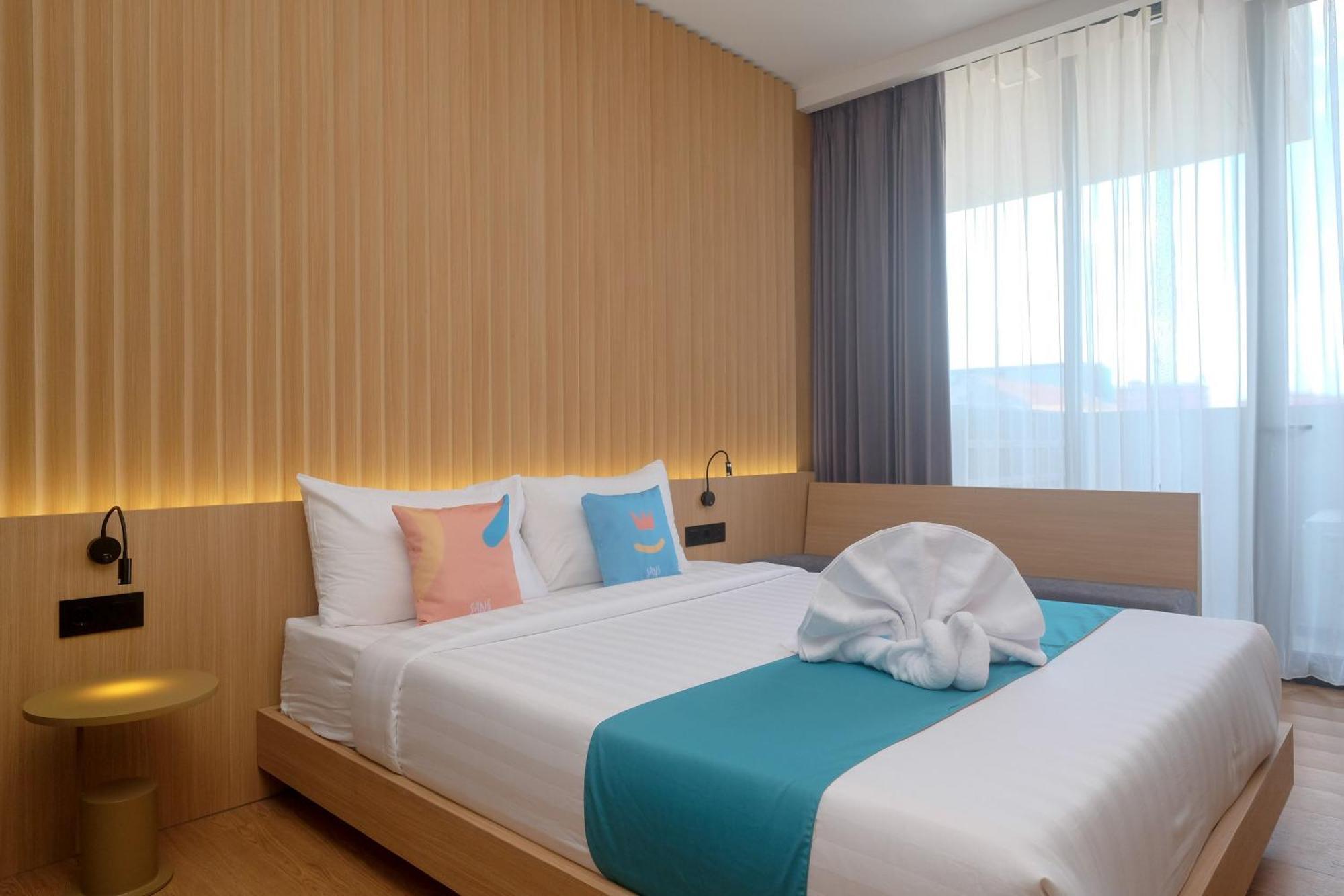 Sans Hotel Rg Living Jogja By Reddoorz Pakualaman Екстер'єр фото