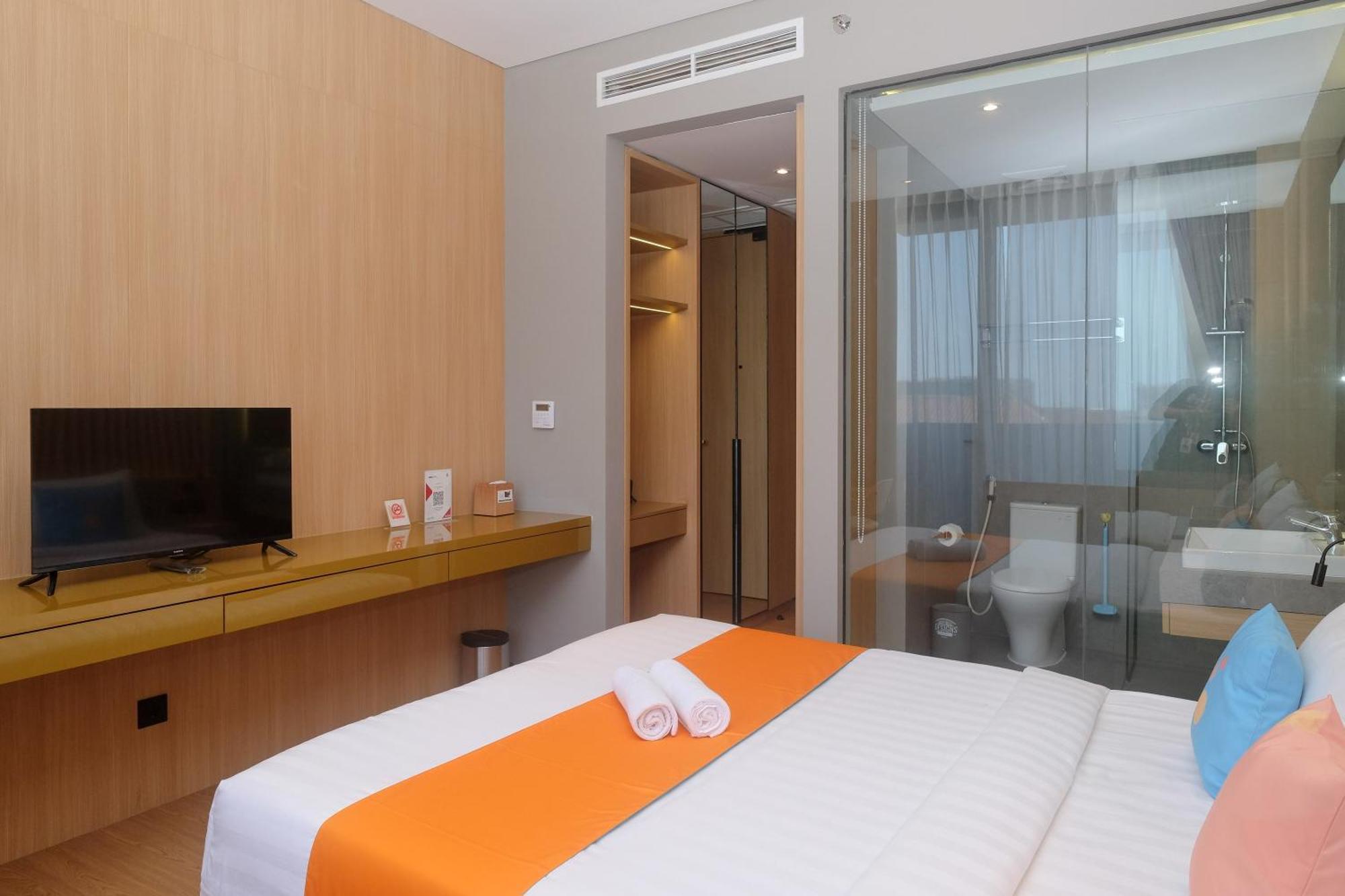 Sans Hotel Rg Living Jogja By Reddoorz Pakualaman Екстер'єр фото