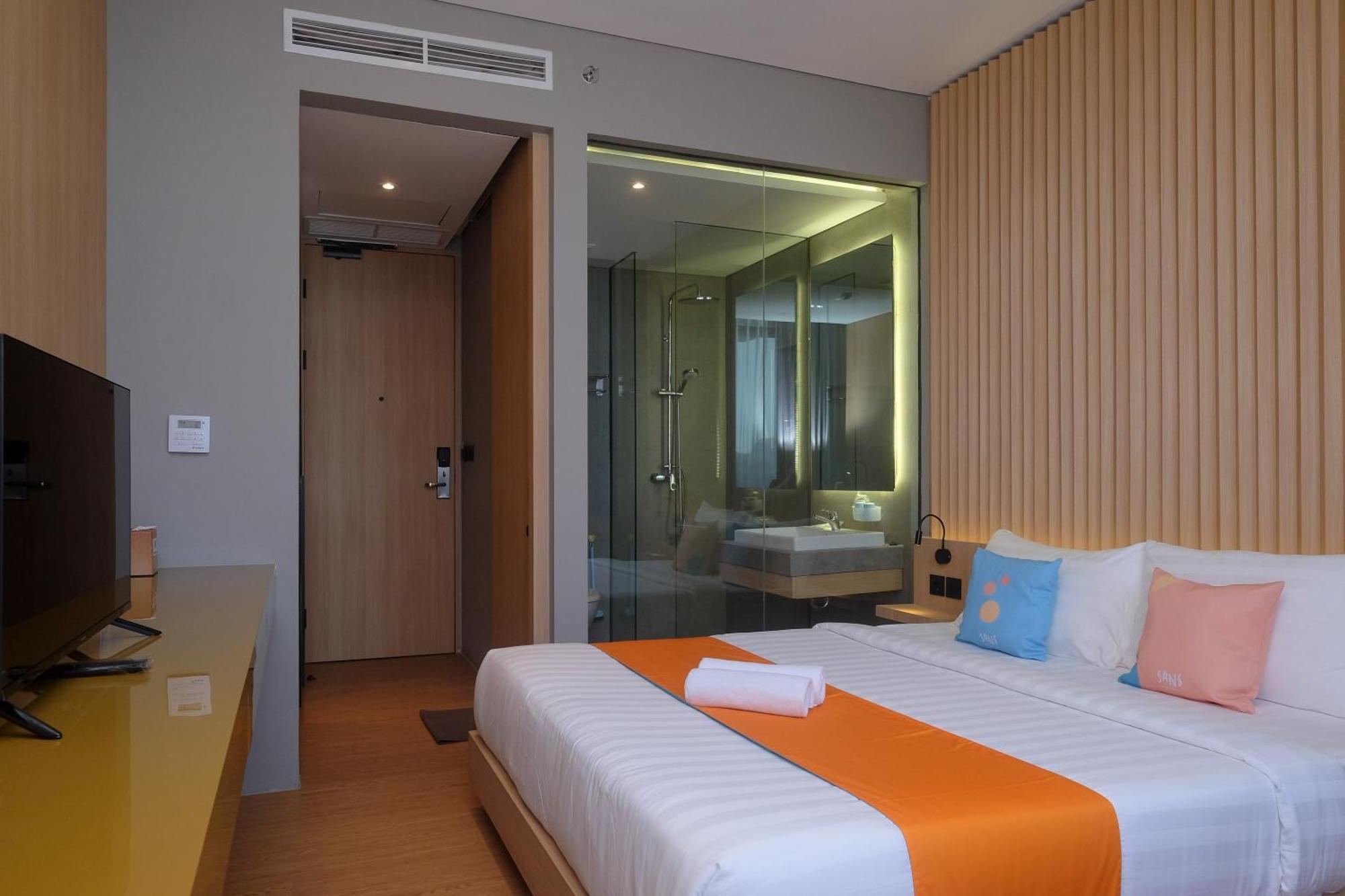 Sans Hotel Rg Living Jogja By Reddoorz Pakualaman Екстер'єр фото